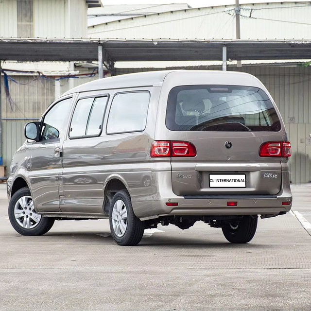 Dongfeng Fengxing Lingzhi 2024 M5L 1.5T Manual Base Model 7-Seater MPV