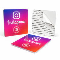 Plaque intelligente NFC en acrylique vierge Ntag213, carte sans contact inscriptible avec adhésif pour table de café ou restaurant