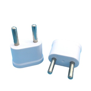 Adaptador de Euro a EE. UU., Convertidor de Enchufe Redondo y Plano Universal, Adaptador Estándar Alemán de Cobre Puro - Product Image 3