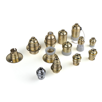 Douille de lampe E27 en fer plaqué laiton avec embout en céramique et base à bride, support de lampe de plafond à montage en surface certifié CE
