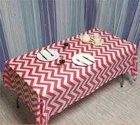 Nappe jetable en plastique brodée rouge et blanche de qualité supérieure pour anniversaires, carnavals et fêtes