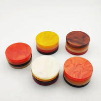 Accessoires de jeu de société en résine acrylique marbrée de luxe colorés personnalisés jetons de backgammon pièces d'échecs jetons s'il vous plaît