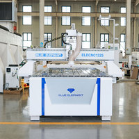 Machine de découpe CNC 3 axes pour le travail du bois, prix d'usine Jinan, CNC 1325 pour la sculpture sur bois, abordable, pour la fabrication de meubles et d'armoires