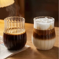Tasse à café et lait en verre soufflé artisanal personnalisée de 350 ml, motif tulipe simple et mignon, rayée, en verre borosilicate haute résistance à la chaleur