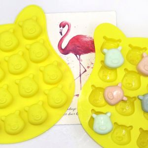 Moule à gâteau et bac à glaçons en silicone écologique, 16 cavités, motif tête d'ours de dessin animé, pour DIY à domicile, OEM/ODM - Product Image 2