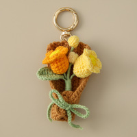 Porte-clés Bouquet de Fleurs au Crochet, Cadeau, Porte-clés Fleur Tricotée à la Main pour Remise de Diplôme, Breloque Amigurumi, Personnalisé
