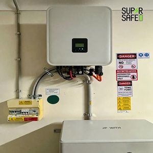 锂离子太阳能电池板储能系统，带无线充电和外部电池，<span class=keywords><strong>3</strong></span>-36kW & 5-180kWh SUPSRSAFE - Product Image 1