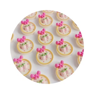 Nouvelles Décorations Adorables en Résine à Dos Plat, Série Nœud Papillon et Chaton Fraise, pour Scrapbooking et DIY - Product Image 1