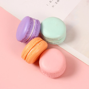 Macarons artificiels en plastique haute simulation, écologiques, nouveau design, faux gâteaux avec technique PU pour présentation alimentaire - Product Image 4