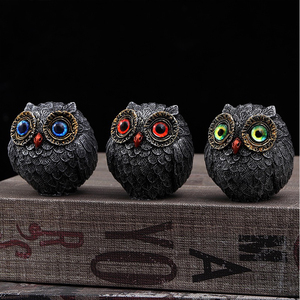Bibelots décoratifs résine hibou Sculpture Miniature mignon hibou Figure ornements de bureau pour enfants cadeau étagère chambre - Product Image 1