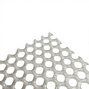 Filet en plastique HDPE de qualité supérieure, écologique, portable, à mailles carrées rigides, de qualité alimentaire, pour la protection contre les oiseaux et l'utilisation polyvalente - Product Image 1