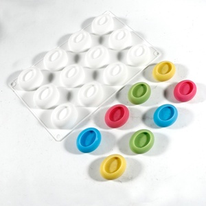 Molde de Silicona Ovalado de 12 Tazas para Hornear, Fácil de Desmoldar, de Grado Alimenticio TangChu - Product Image 1