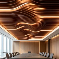 Panneaux de plafond en aluminium courbés décoratifs imperméables modernes pour les bureaux d'entreprise, les halls d'accueil