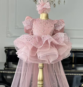 Abito da Cerimonia Elegante di Lusso per Bambine da 1 a 12 Anni, Manica Corta con <span class=keywords><strong>Farfalla</strong></span> e Strascico Lungo, <span class=keywords><strong>Vestito</strong></span> da Damigella con Fascia per Capelli, Vendita all'Ingrosso 2026 - Product Image 2
