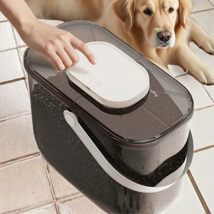 Conteneur de stockage de nourriture pour animaux de compagnie en silicone scellé sous vide intelligent de dix litres avec système de conservation rechargeable pour chats et chiens - Product Image 3