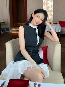 Nuevas llegadas de Bettergirl para Ramadán 2026: <span class=keywords><strong>Vestido</strong></span> casual sin mangas en gris con patchwork <span class=keywords><strong>blanco</strong></span>. - Product Image 4