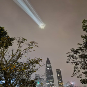 Proyector láser holográfico de luz publicitaria de 60000 lúmenes, proyector HDR LPD, pantalla de gasa de proyección de aire en la nube - Product Image 1