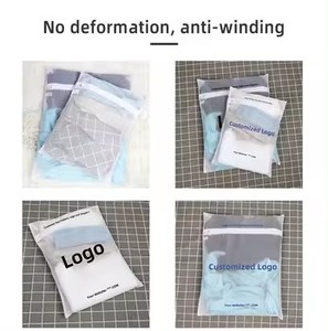 حقيبة غسيل شبكية كبيرة السعة قابلة لإعادة الاستخدام مع سحاب ملون وشعار مخصص - Product Image 2