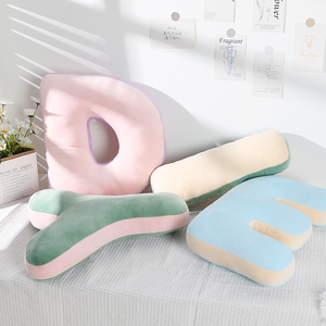 Cuscino Decorativo con Lettere in Morbido Peluche, Design Originale con Logo Personalizzato - Product Image 1
