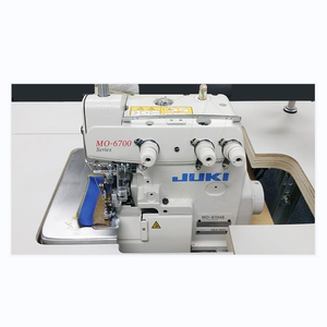 Jukis MO-6704S промышленная 3-нитчатая оверлочная швейная машина высокоскоростная и Энергоэффективная - Product Image 1