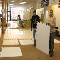 Plancher de patinoire de hockey en HDPE / Panneaux en plastique pour patinage / Patinoire synthétique pour patinage à roulettes et barrière