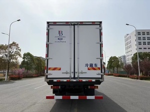 Camion frigorifique de 6800 mm de long, boîte de camion frigorifique 4x2 - Product Image 4
