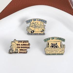 Broche <span class=keywords><strong>de</strong></span> Aleación <span class=keywords><strong>de</strong></span> Zinc con Forma <span class=keywords><strong>de</strong></span> Oso Pequeño <span class=keywords><strong>de</strong></span> Anime, Diseño Creativo Europeo y Americano, Insignia <span class=keywords><strong>de</strong></span> Panda Rojo para Coche, Color Negro - Product Image 4