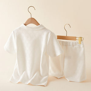 Nuovo Completo Estivo per Bambini in Tessuto Oxford Stampato - Top a Maniche Corte Bianco e Pantaloncini, Set Casual 2 Pezzi - Product Image 2