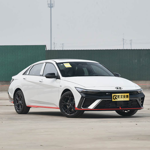 Autos Usados en China, Hyundai Elantra Gasolina 1.5L CVT, Auto Económico 2025 en <span class=keywords><strong>Venta</strong></span>, Volante a la Izquierda, Tracción Delantera, 5 Asientos, Pantalla Doble, SmartSense - Product Image 3