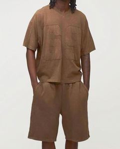 Ensemble T-shirt et short marron oversize avec appliqué, effet délavé, style survêtement baggy pour homme - Product Image 1