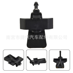Buse de lave-glace Nissan Micra K12 28930AX600, injecteur mécanique en laiton - Product Image 4