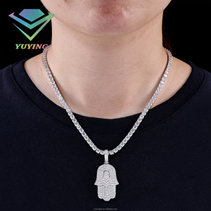 Prix les plus bas : Pendentif main Hamsa entièrement serti de moissanite VVS, plaqué or, argent sterling 925, passe le testeur de diamant, certificat GRA - Product Image 1
