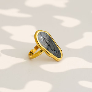 JZ308 Bague Femme Goutte d'Huile Blanche en Acier Inoxydable, Style Vintage Européen et Américain, Géométrique, Pierre Naturelle, Unique et Tendance - Product Image 6