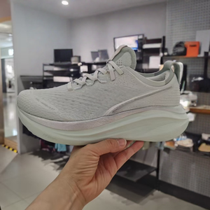 Chaussures de sport pour hommes et femmes, style décontracté, respirantes, confortables, de haute qualité, pour la course à pied et la marche. - Product Image 2