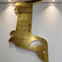 Plaque de signalisation personnalisée en titane doré finition miroir haut de gamme, logo métallique doré poli pour entrée d'hôtel et devanture de boutique de luxe