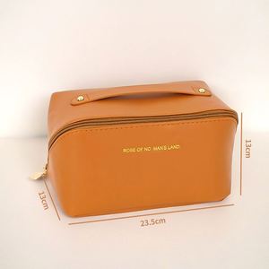 Wholesale Custom Logo Professional Luxury <b>Large</b> Capacity Lady Pu Leather Cosmetic Handled <b>Makeup</b> <b>Bag</b> - Product Image 2