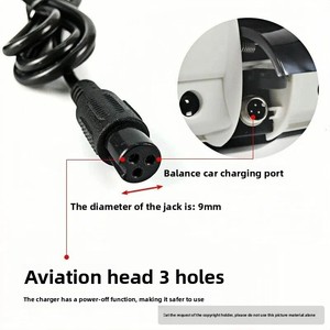 <span class=keywords><strong>Chargeur</strong></span> 42V 2A <span class=keywords><strong>pour</strong></span> trottinette électrique auto-équilibrante à deux roues, skateboard, véhicule gyroscopique, batterie lithium, charge rapide intelligente 84W - Product Image 2