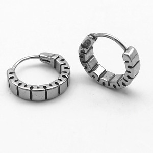 Pendientes Huggie de yunnique, diseño geométrico de acero de titanio para hombres y mujeres, joyería de acero inoxidable 316, estilo sencillo y moderno - Product Image 5