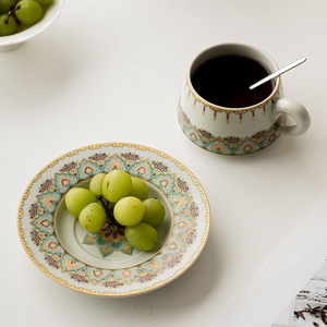 Taza y Platillo de Café Estilo Británico Vintage, Exquisito Juego de Taza y Platillo para Té de la Tarde - Product Image 4