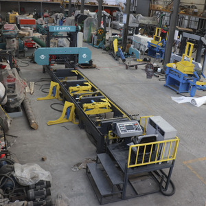 <span class=keywords><strong>Scie</strong></span> à ruban horizontale hydraulique automatique Sawmill-World pour la coupe du <span class=keywords><strong>bois</strong></span>, machine efficace et polyvalente - Product Image 4