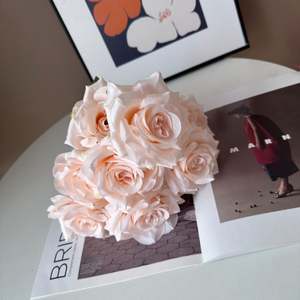 Bouquet artificiel Rose à <span class=keywords><strong>neuf</strong></span> têtes de haute qualité usines de Tianjin diamant embelli pour la décoration de toile de fond de noël réaliste - Product Image 2