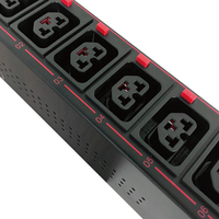PDU de Rack Intelligent 30A Triphasé 36 Prises C39 Unité de Distribution d'Énergie Mesurée pour Rack de Serveur de Centre de Données avec Capteurs de Mesure