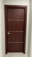 Nouvelle porte intérieure en bois massif avec cadre, style sculpté, placage mélaminé, pour projets de construction
