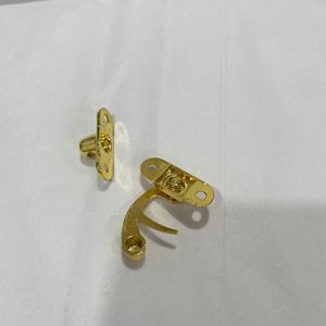 Cierre de cuerno con hebilla, color oro claro, 27x32mm, de hierro, para caja de regalo, caja de mooncakes - Product Image 2