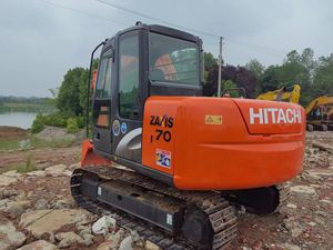 <span class=keywords><strong>Mini</strong></span>-<span class=keywords><strong>pelle</strong></span> hydraulique sur chenilles Hitachi ZX70 d'occasion de 7 tonnes, certifiée EPA, pour la <span class=keywords><strong>location</strong></span>, utilisée par les municipalités - Product Image 5