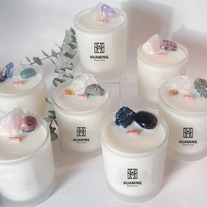 Vela <span class=keywords><strong>de</strong></span> cristal <span class=keywords><strong>de</strong></span> Navidad Etiqueta privada personalizada <span class=keywords><strong>velas</strong></span> perfumadas <span class=keywords><strong>de</strong></span> flores secas hechas a mano en <span class=keywords><strong>vasos</strong></span> esmerilados - Product Image 4