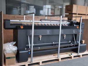 Machine d'impression textile numérique grande couleur I3200 <span class=keywords><strong>imprimante</strong></span> drapeau bannière polyester tissu <span class=keywords><strong>imprimante</strong></span> à jet d'encre par sublimation - Product Image 4