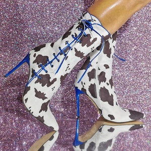 Botines de tacón alto azules con cordones laterales y estampado de vaca, talla grande 47, para mujer, ajuste ancho, estilo vestir - Product Image 6