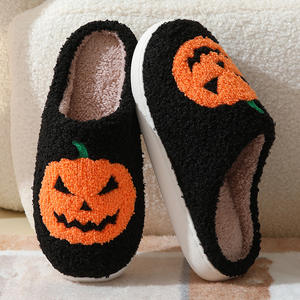Pantuflas Cálidas de Invierno para Mujer, Diseño de Cara Sonriente, Peluche Suave, Suela de Goma, para Navidad y Halloween - Product Image 5