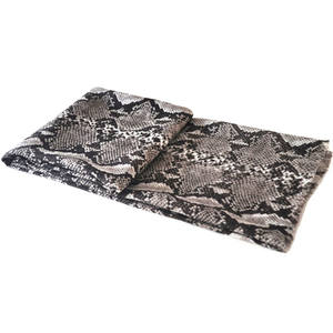 شال كشميري نسائي طويل من صوف صوف <span class=keywords><strong>mercerized</strong></span>, شالات كارتونية باللون الأزرق من الكشميري للنساء ، تصميم طويل وجديد للبيع بالجملة - Product Image 2